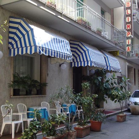 Hotel Olimpia Alassio Buitenkant foto
