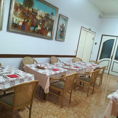 Hotel Olimpia Alassio Buitenkant foto
