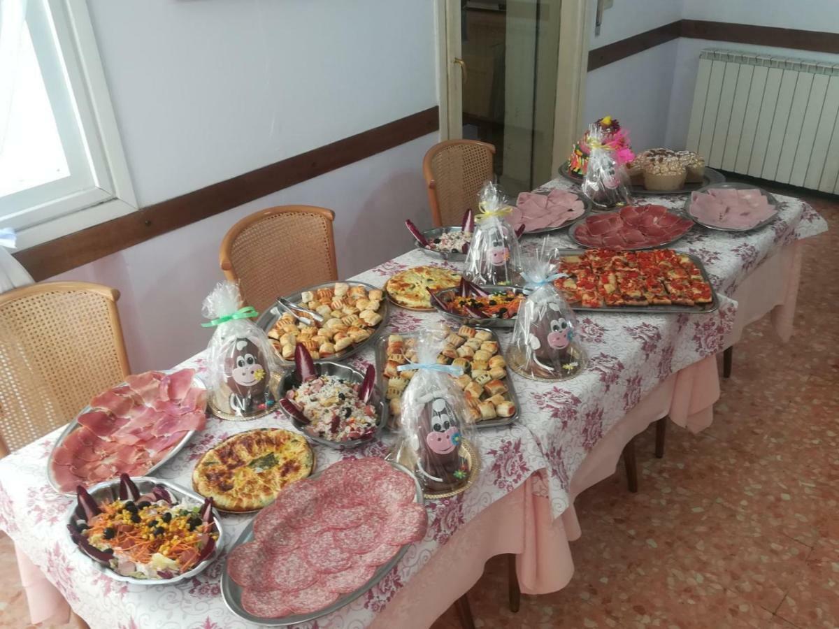 Hotel Olimpia Alassio Buitenkant foto